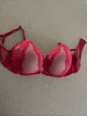 Victoria's Secret Hot Pink Lace & Mesh Bombshell Plunge Push-Up Bra